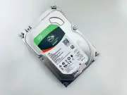Seagate ST1000DX002 3.5" SSHD 1TB 7200RPM SATA 8GB SSHD Solid State Hybrid Drive