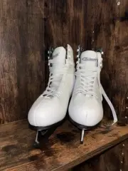 Women’s Size 9 Figure Skates Nattork Coolmax White
