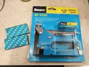 BERENT Upholstery Staple Gun Stapler Wood Timber Fastener with 2200 Nails