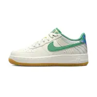 在飛比找momo購物網優惠-【NIKE 耐吉】Air Force 1 Low GS 女鞋