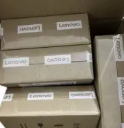 Lenovo 400GB 4XB0G45734 ThinkServer 03T7885 SAS 12Gb/s 2.5" in 3.5'' Tray SSD