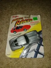 Maisto Power Racer Motorized Metal Diecast Pull Back Toy Car 1963 corvette NOC!