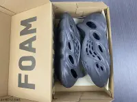 在飛比找Yahoo!奇摩拍賣優惠-Yeezy Foam Runner HP8739 黑灰 洞洞