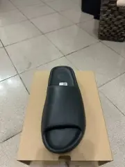 Adidas Yeezy Slide Onyx - Size 8 US