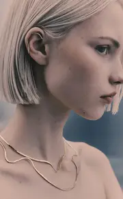 [Marie Mas] Radiant 18K Yellow Gold Choker