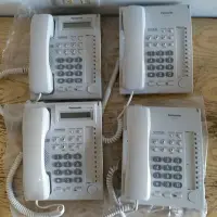 在飛比找Yahoo!奇摩拍賣優惠-國際牌 Panasonic KX-T7730 顯示話機2台 