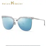 【HELEN KELLER】HELEN KELLER 時尚偏光墨鏡 光芒奢華水晶眉型框(渡藍膜+透明框 H8627-HD52)