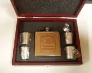Jack Daniels Whiskey Leather Stainless Steel Flask 4 Shot Glasses rosewood box