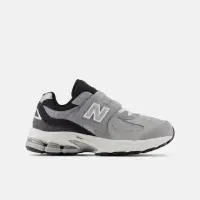 在飛比找momo購物網優惠-【NEW BALANCE】2002R系列 童鞋 運動鞋 休閒