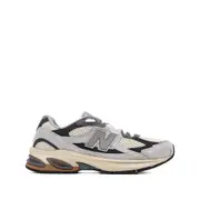 [New Balance] New Balance 2010 Panelled Low-top Sneakers 8 US GREY/NEUTRALS