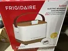 NIB FRIGIDAIRE® 6-CAN INSULATED ELECTRIC BEVERAGE COOLER/FRIDGE