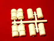 AMT Mack Cruise Liner Air Tanks 1/25