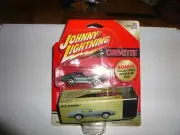 JOHNNY LIGHTNING 1970 Corvette Stingray w/Storage Tin - Vintage
