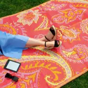 Reversible Waterproof Outdoor Rug, Plastic, Lightweight Mat with Paisley Print P