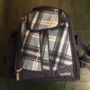 VONSHEF Picnic Backpack 4 pc Knives Forks Spoons Plates Napkins Wine Glasses New