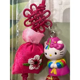日本進口Hello Kitty韓國娃娃男女配對吊飾鑰匙圈