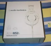 BRAND NEW Audio-Technica ATH-M50xWH Professional Studio Monitor Headphones White