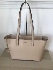 Dkny Sutton Leather Bryant Medium Tote