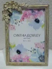Cynthia Rowley picture frame 4"x6" gold gilt brass antique style floral