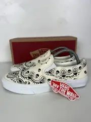 Vans Classic SlipOn Bandana White Black VN0A33TB42S Men’s Sz 9/ Women’s Sz 10.5