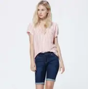 Paige Women's Jax Knee Short Size:24 Mid Rise Color: Lorraine (Blue) Denim NWT