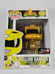 YELLOW RANGER FUNKO POP MMPR POWER RANGERS GAMESTOP GOLD MISP #362 2016 PKG WEAR