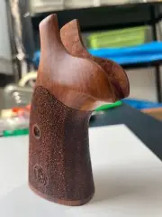 Decorative Grips for S&W N FRAME ROUND BUTT Revolver; Opened back no grove