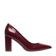 VICTORS RED | Nine West