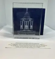 Crystal Laser Etched 3D Display Paperweight Pennsylvania Monument
