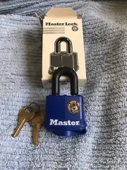 Master lock 312KA Box Of 6 Padlocks. See Description