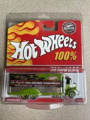 Hot Wheels 100% ‘38 Ford C.O.E. LA collectors Convention Series Green Truck