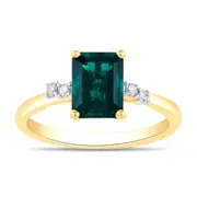 Solitaire Look Created Emerald Ring with 0.05ct in 9kt Yellow Gold