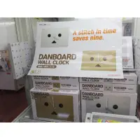 在飛比找蝦皮購物優惠-現貨🇯🇵日本 正版 阿愣 紙箱人 taito 景品 壁鐘掛鐘