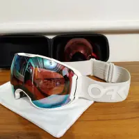 在飛比找蝦皮購物優惠-OAKLEY Airbrake XL 雪鏡 滑雪風鏡，含2片