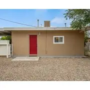 Precious And Practical Gem! 5 Mins From Airport