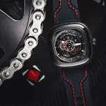 SEVENFRIDAY 賽車手III 自動上鍊機械錶 P3C-02