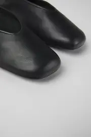 Casi Myra Black Leather Women's Moccasins.