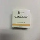 It Cosmetics Bye Bye Pores Tinted Skin-Blurring Finishing Powder, Light 0.24 oz
