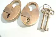 2 LONG THROW Padlock old Vintage stye antique solid brass skeleton keys heavy B