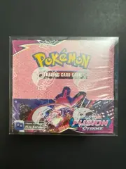 Pokémon 2021 Sword & Shield Fusion Strike Booster Box w/Plastic Protector New
