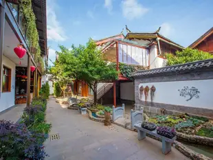 麗江美里沁園客棧Lijiang Meili Qinyuan Inn