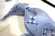 Robert Graham Silk Tie Necktie Baby Navy Blue Plaid Houndstooth check
