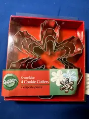 4-Piece Set Metal SNOWFLAKE Nesting Cookie Cutters