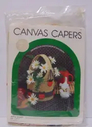 New Vintage 1984 CANVAS CAPERS APPLE BASKET Hand Embroidery Plastic Canvas Kit