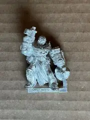 Metal Veteran Sergeant Power Fist Pointing 240016