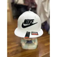 在飛比找蝦皮購物優惠-NIKE TRUE FUTURA SNAPBACK 電繡棒球