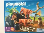 Playmobil #5102 - Saber-Toothed Cat with Cavemen New in box/Hard to find