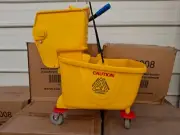 26 Quart Mop Buckets with Wringer