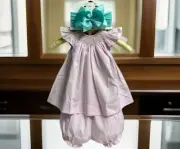 Girls NWT Remember Nguyen Smocked Dress Set Bloomers Gingham Free Bow 9 Months