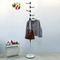 在飛比找momo購物網優惠-【H&R安室家】黑白旋轉衣帽架/掛衣架
